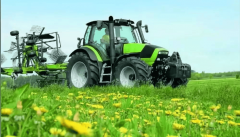 <b>展会特设山东农机</b>